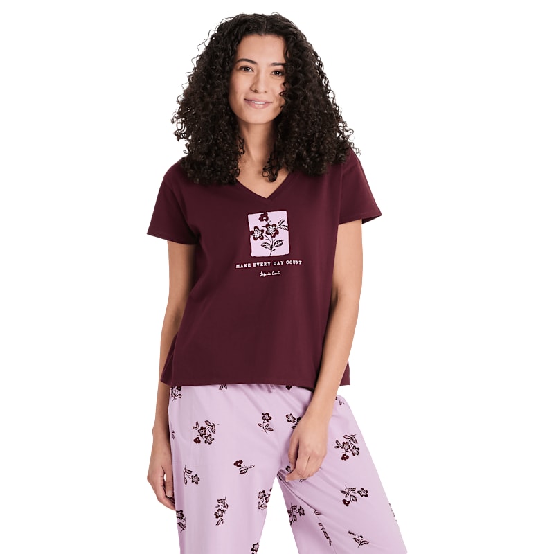 Life is Good Snuggle Up Every Day Counts Flowers V-Neck Short-Sleeve Sleep T-Shirt