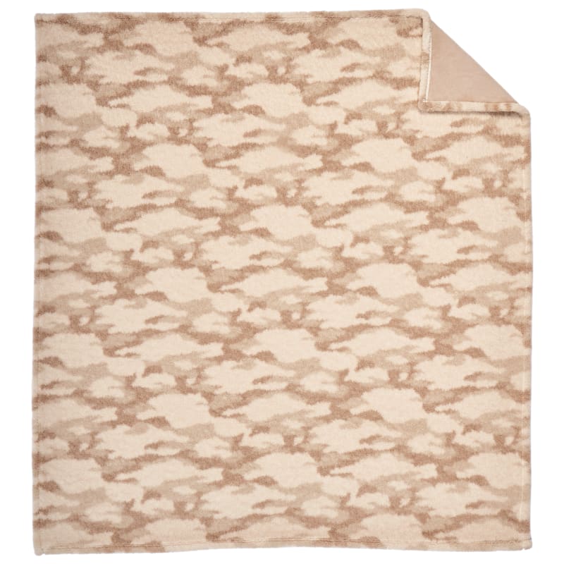 White River Home Camo Low-Pile Sherpa Throw