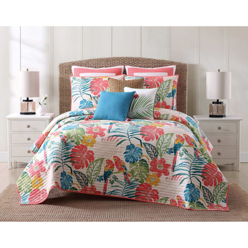 Oceanfront Resort Coco Paradise Quilt Set