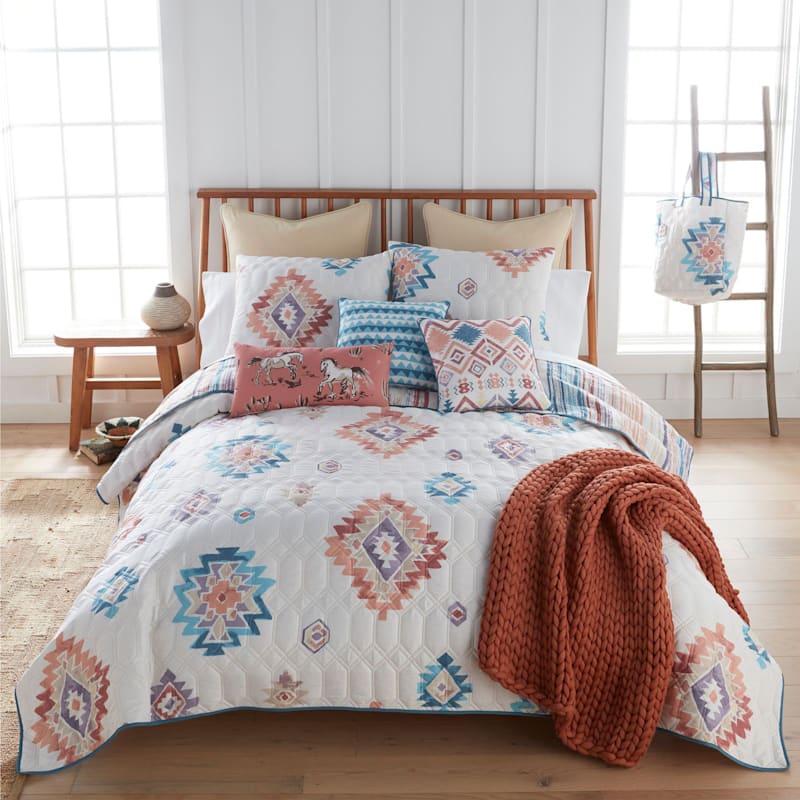 Donna Sharp Pueblo Bedding Collection Quilt Set