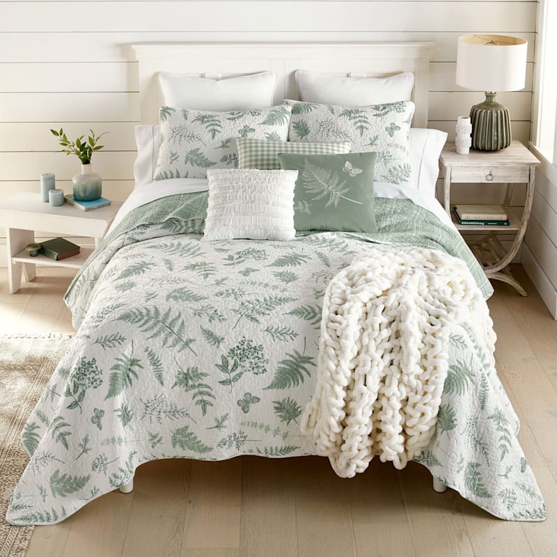 Donna Sharp Botanical Quilt Set