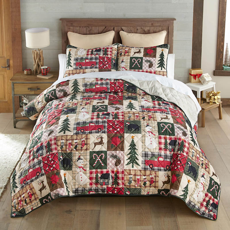 Donna Sharp Your Lifestyle Holiday Dream Quilted Bedding Set