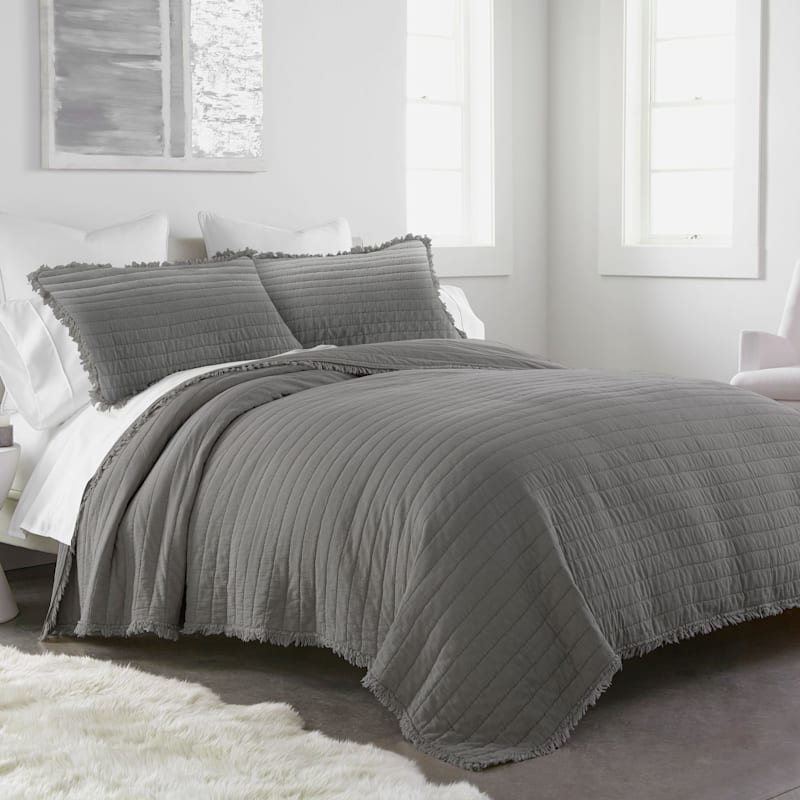 Donna Sharp Delano Bedding Collection Quilt Set