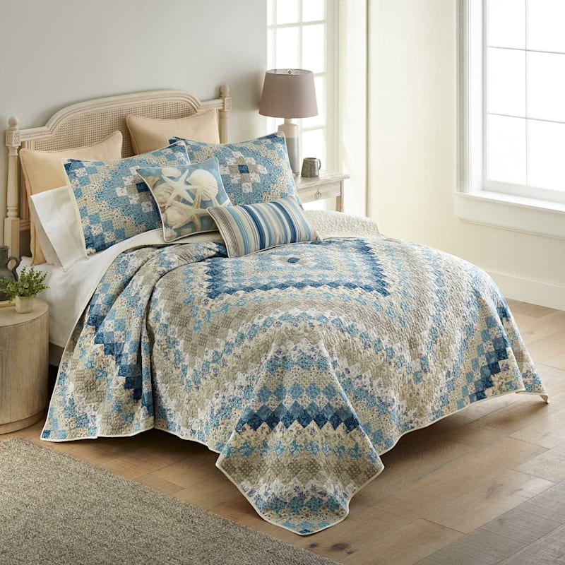 Donna Sharp Blue Diamond Quilt Set