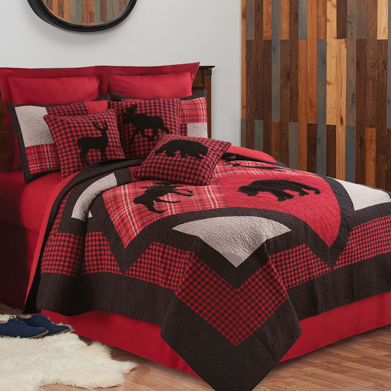C&F Home Russell Quilt Set