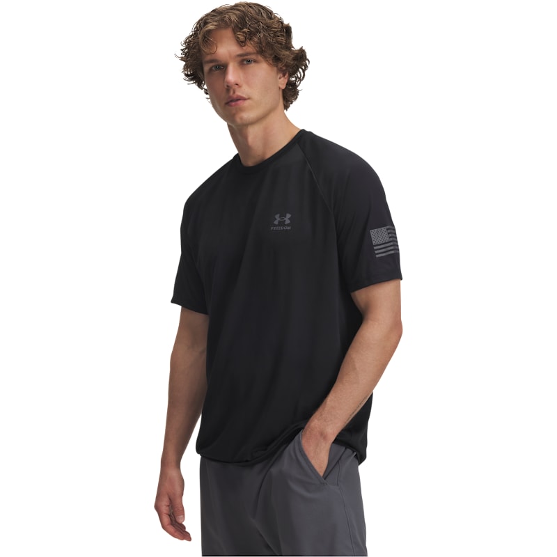 Under Armour Freedom Tech Loose-Fit Short-Sleeve T-Shirt