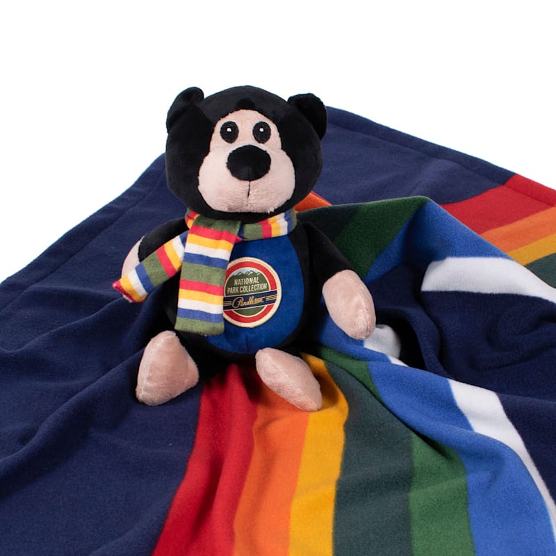 Pendleton Pet Crater Lake National Park Dog Throw and Bear Pal Gift Set